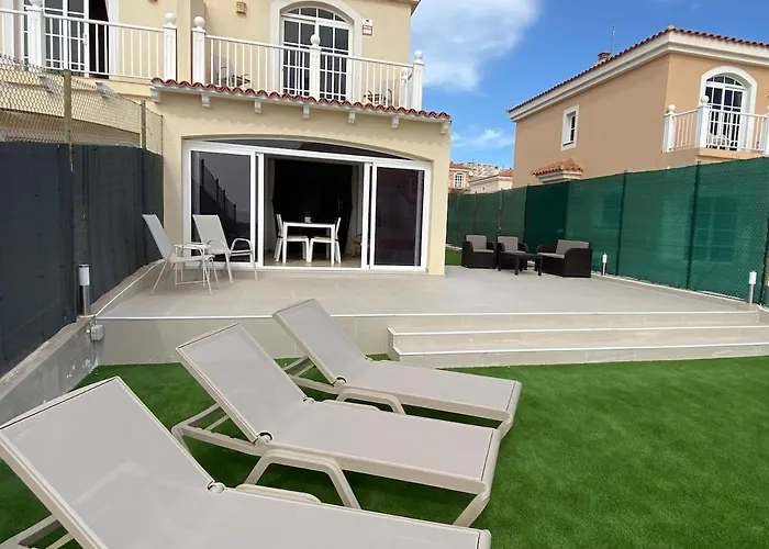 Sea La Vie - 3 Bedrooms, Pool & Sea Views Villa *
